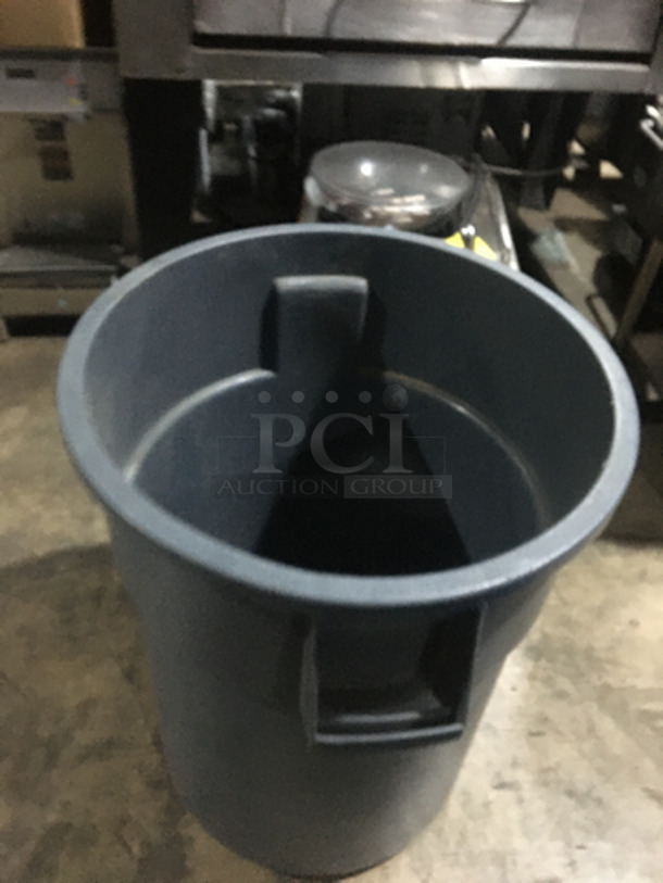 Large Round Garbage Bins! 3 X Your Bid! - Image 3 of 7