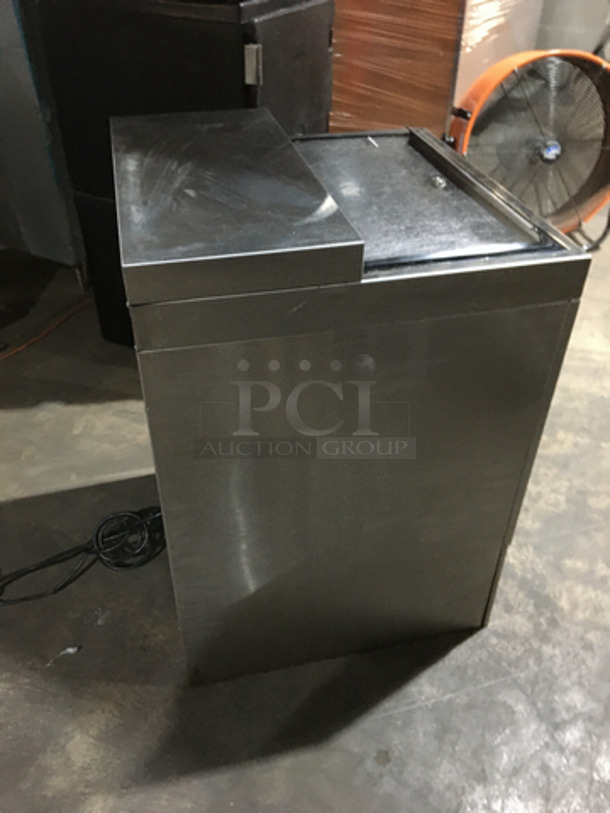 Wow! Krowne Commercial Beer Bottle Cooler! With Sliding Top Door! All Stainless Steel! Model BC24SS Serial 0002547! 115V 1Phase! On Commercial Casters! - Image 4 of 8
