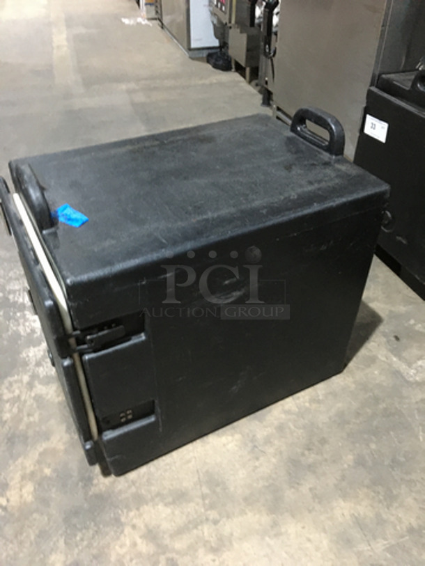 Cambro Fully Insulated Portable Hot Box/Pan Carrier! - Image 2 of 6