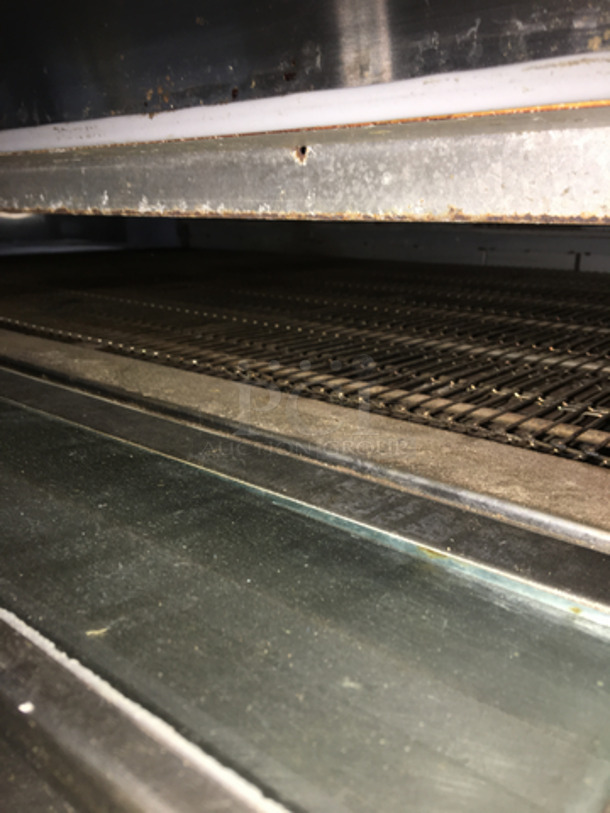 AMAZING! Middleby Marshall Commercial Natural Gas Powered Double Deck Conveyor Pizza Oven! All Stainless Steel! Model PS570S Serial 053110199! Working When Removed! 2 X Your Bid! Makes One Unit!  - Image 5 of 9