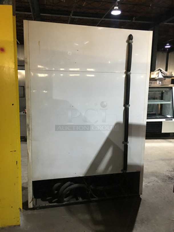 True Commercial 2 Door Reach In Refrigerator Merchandiser! With Poly Coated Racks! Model GDM49 Serial 11689063! 115V 1Phase!
 - Image 5 of 10