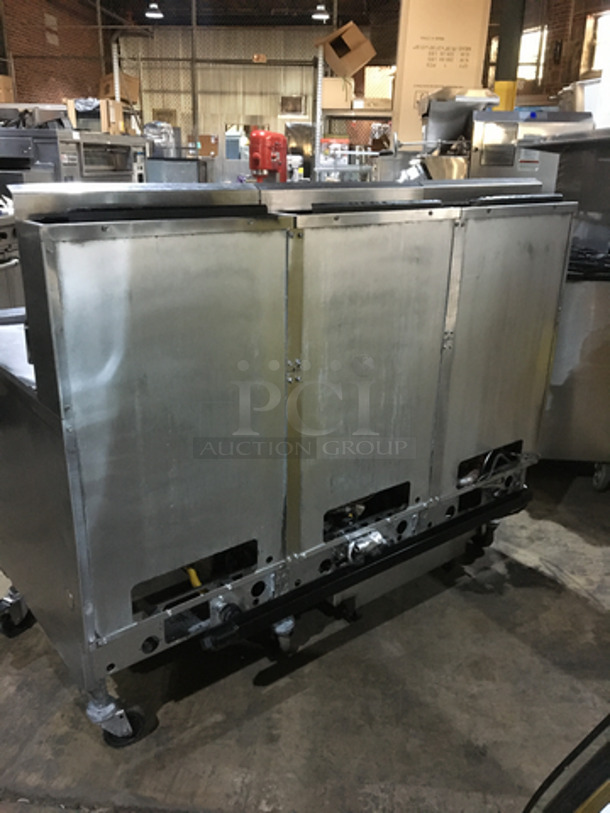 Pitco Frialator Commercial Natural Gas Powered 3 Bay Deep Fat Fryer! With Backsplash! All Stainless Steel! With Oil Filter System! Model SSH60W Serial G13AB063693! 115V! On Commercial Casters! - Image 3 of 11
