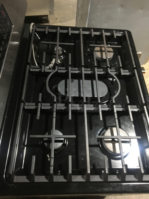 Samsung Natural Gas Powered 5 Burner Stove! With Digital Controls! With Full Size Oven Underneath! All Stainless Steel! - Image 5 of 9