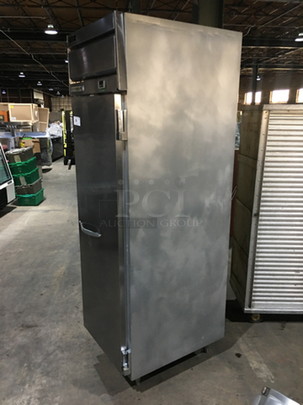 Beverage Air Commercial Single Door Reach In Cooler! All Stainless Steel! Model HR11S Serial 10105113! 115V 1Phase! On Legs! - Image 2 of 9