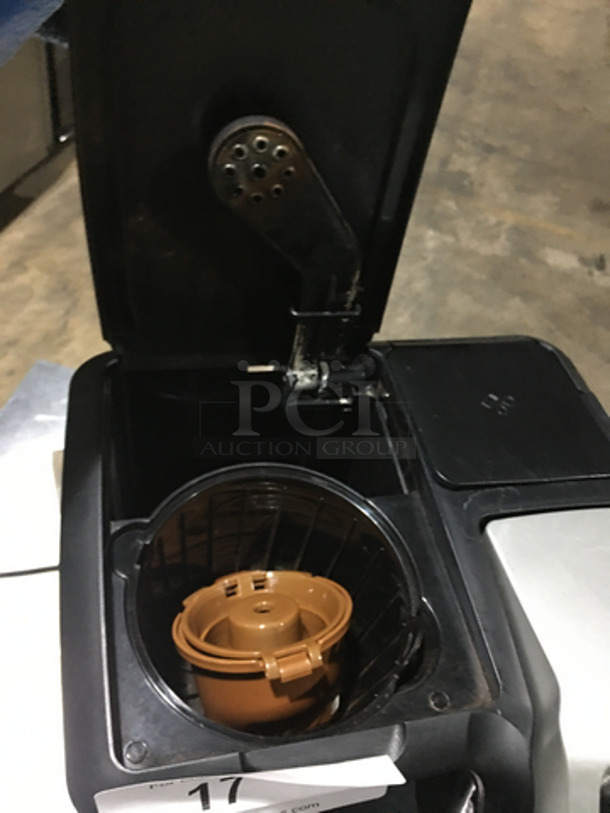 Hamilton Beach Countertop Coffee Brewing Machine! Flex Brew Series! Brews Regular Coffee Grounds & Coffee Cups! - Image 6 of 8