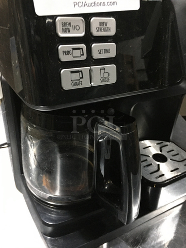 Hamilton Beach Countertop Coffee Brewing Machine! Flex Brew Series! Brews Regular Coffee Grounds & Coffee Cups! - Image 7 of 8