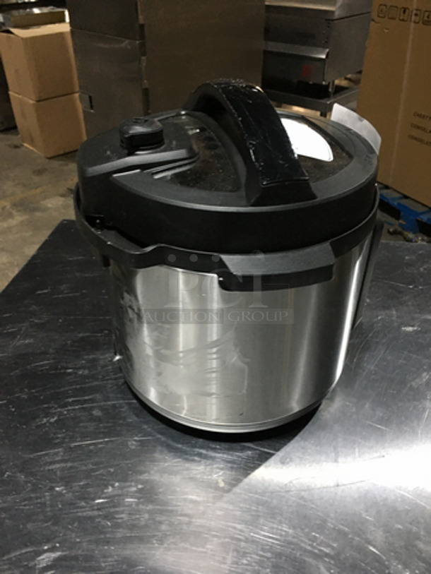 Insignia Countertop 6 Quart Multi Use Pressure Cooker! All Stainless Steel! Model NSMC60SS9! 120V! - Image 3 of 7