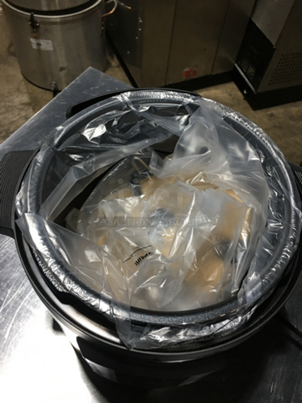 Insignia Countertop 6 Quart Multi Use Pressure Cooker! All Stainless Steel! Model NSMC60SS9! 120V! - Image 4 of 7