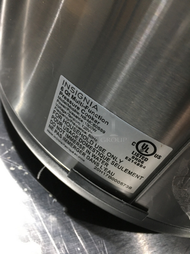 Insignia Countertop 6 Quart Multi Use Pressure Cooker! All Stainless Steel! Model NSMC60SS9! 120V! - Image 6 of 7