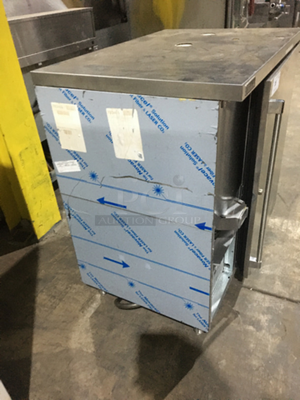 Perlick Commercial Single Door Bar Back Cooler! All Stainless Steel! Model BBS36RO Serial 783465! 115V 1Phase! On Legs!
 - Image 2 of 6
