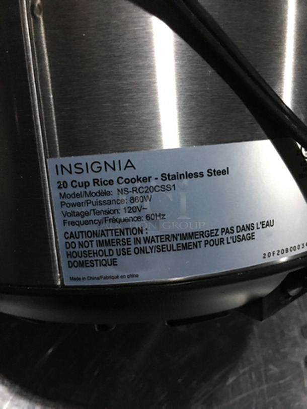 Insignia Countertop 20 Cup Rice Cooker! All Stainless Steel! Model NSRC20CSS1! 120V! - Image 6 of 7
