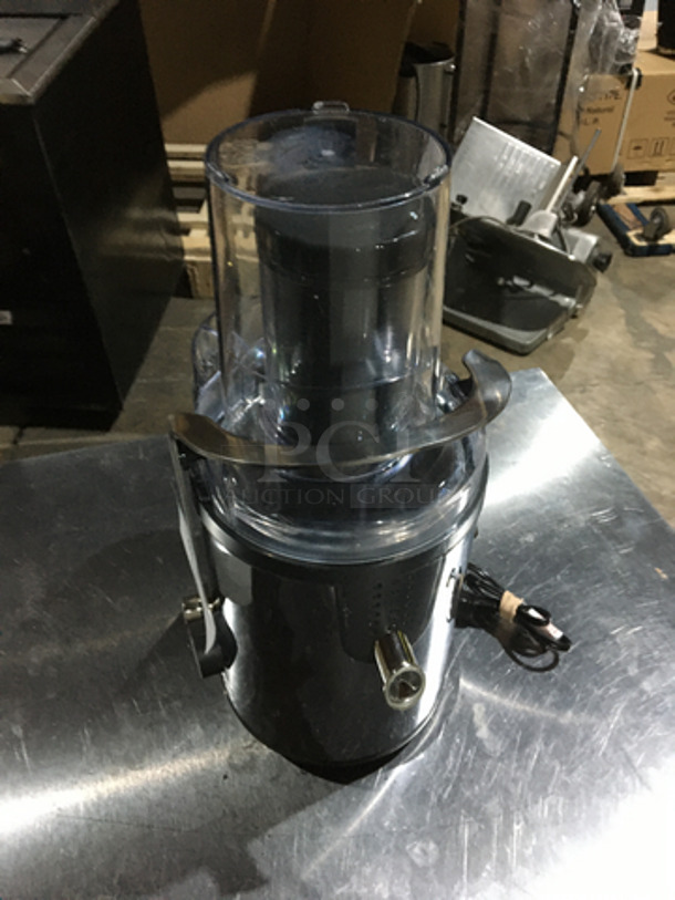 Bella Countertop High Power Juicer! Model XJ12405! 120V!  - Image 2 of 7