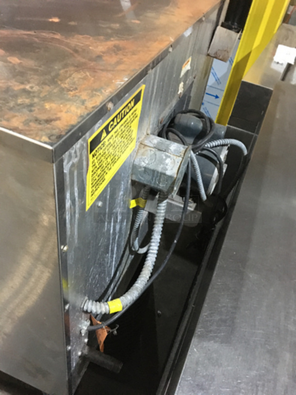 Vulcan Commercial Natural Gas Powered Single Deck Convection Oven! With View Through Doors! All Stainless Steel! On Legs! - Image 4 of 7