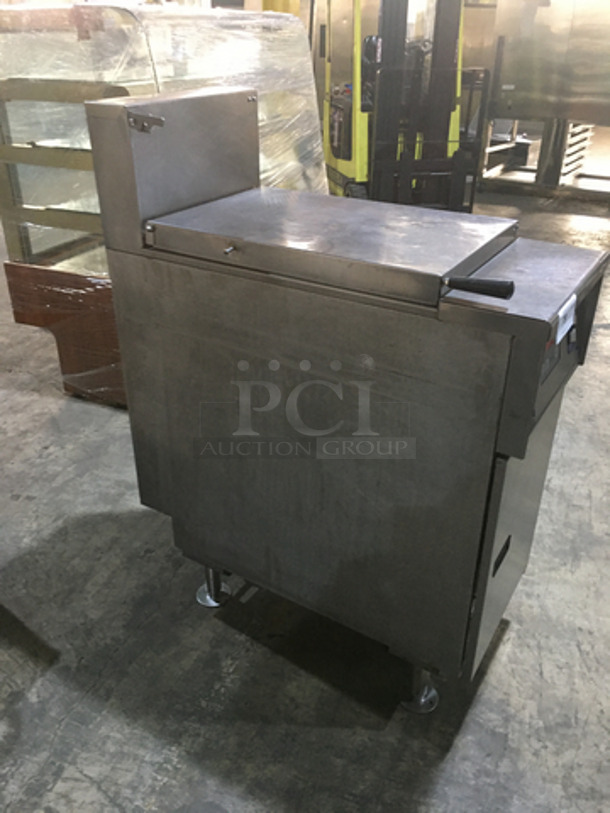 NICE! Pitco Electric Powered Commercial Pasta Cooker/Rethermalizer! With Backsplash! With Digital Touch Controls! All Stainless Steel! Model SRTE Serial E17DA023309! 208V 1Phase! On Legs!  - Image 4 of 9