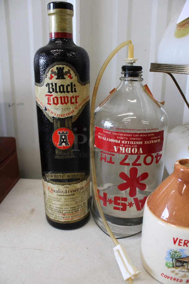 ALL ONE MONEY! Lot of 4 Various Items; Lamp and Bottles! Includes 3x3x12 - Image 2 of 3