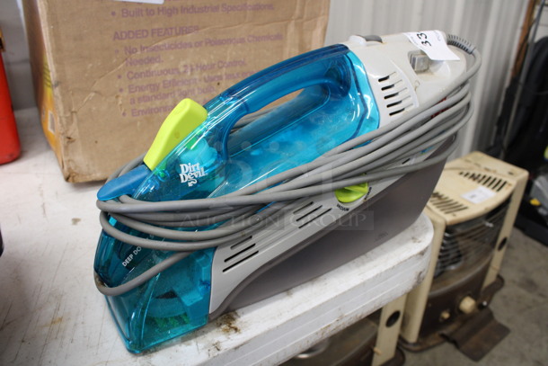 Dirt Devil Hand Vacuum Cleaner. 16x7x8 - Image 2 of 3