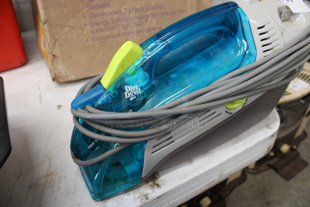 Dirt Devil Hand Vacuum Cleaner. 16x7x8 - Image 3 of 3