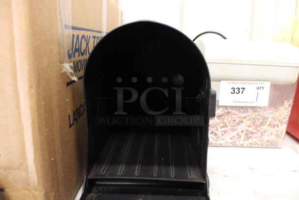 Deluxe Plastic Black Mailbox. 7x19x10 - Image 4 of 4