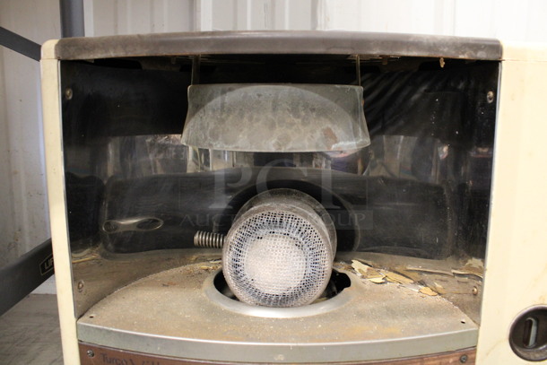 Turco Villager Metal Kerosene Heater. 22x17x18 - Image 2 of 4