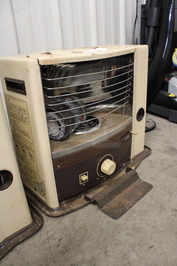 Turco Villager Metal Kerosene Heater. 22x17x18 - Image 2 of 4