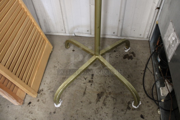Metal Round Coat Rack. 30x30x57 - Image 4 of 4