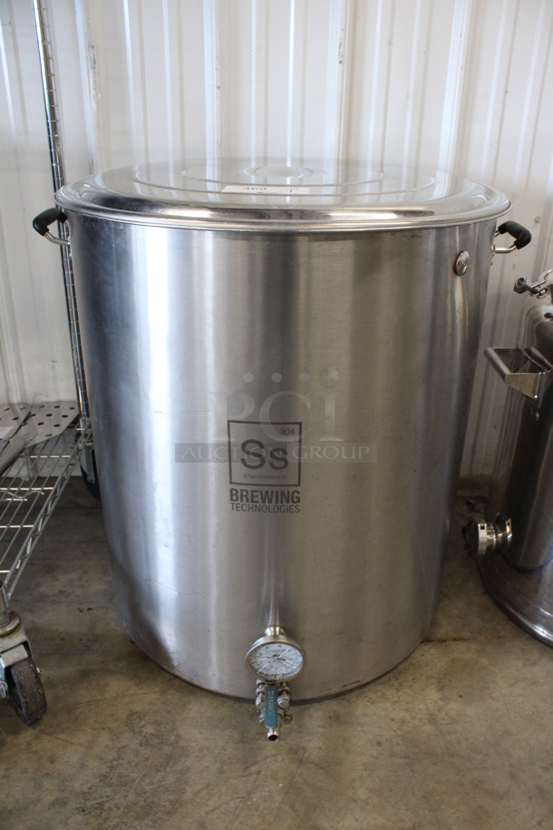 Stainlessium Brewing Technologies Stainless Steel Commercial Beer Brewing Barrel. 27x31x28.5 - Image 1 of 6