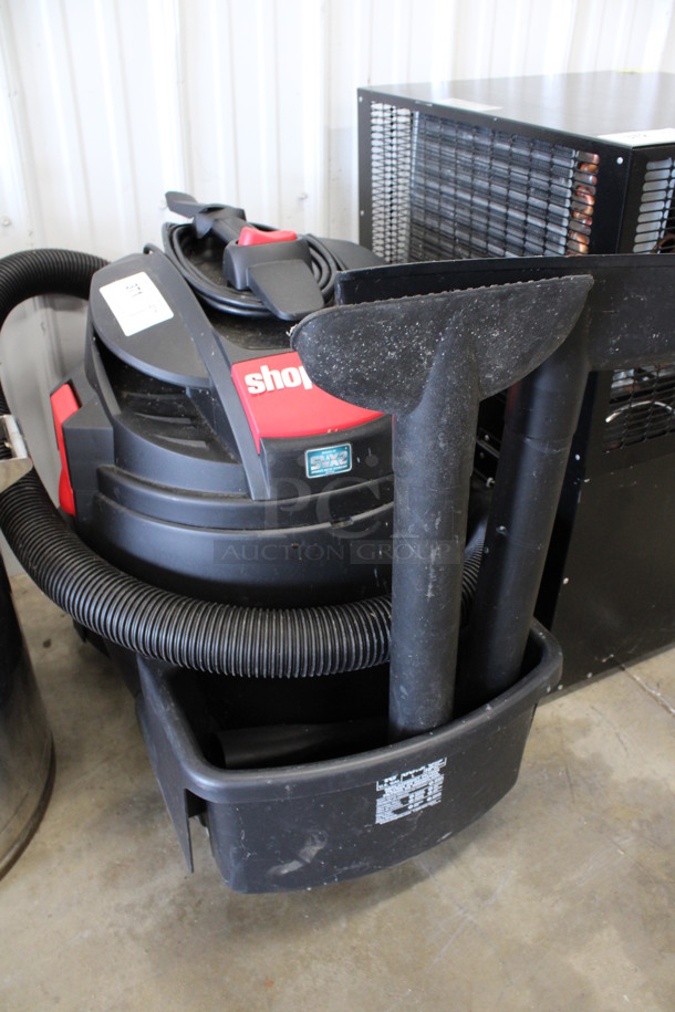 Shop Vac Black and Red Poly Vacuum Cleaner. 20x27x25. Tested and Working!