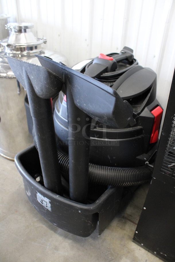 Shop Vac Black and Red Poly Vacuum Cleaner. 20x27x25. Tested and Working! - Image 4 of 5