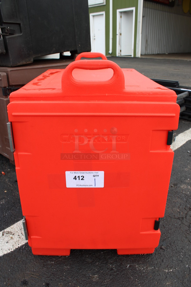 Cater Gator Model 215PANCAR5 Red Poly Insulated Food Carrying Box. 17x24.5x25.5 - Image 1 of 6