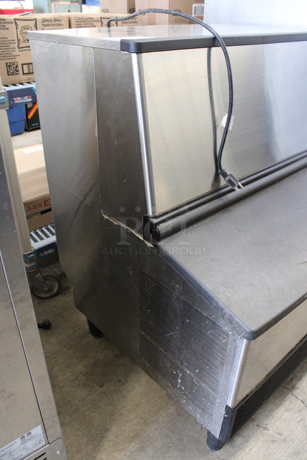 Hoshizaki Stainless Steel Commercial Ice Machine Head on Bin. 115 Volts, 1 Phase. 30.5x28.5x39 - Image 6 of 7