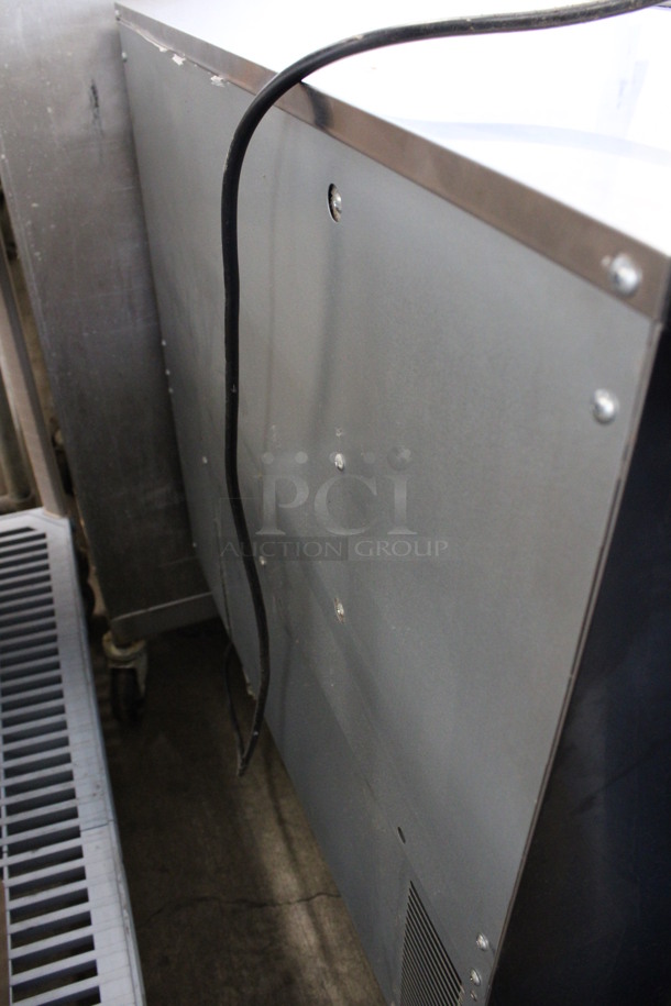 Hoshizaki Stainless Steel Commercial Ice Machine Head on Bin. 115 Volts, 1 Phase. 30.5x28.5x39 - Image 7 of 7