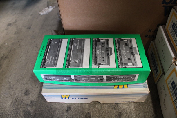 ALL ONE MONEY! Lot of Model Trains, Magazines and Ballast Boxes! Boxes are Believed To Be Empty - Image 5 of 6