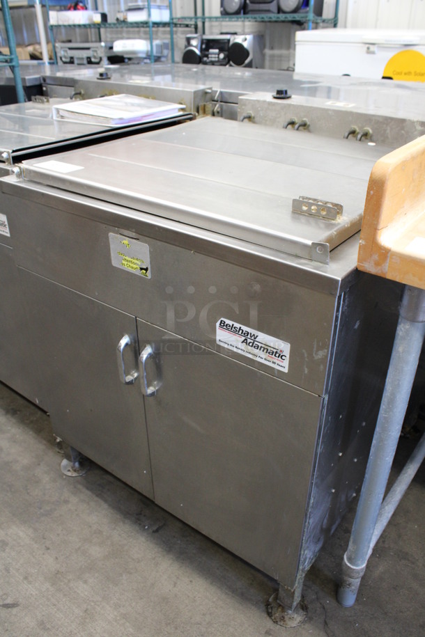 Belshaw Model 21257 Stainless Steel Commercial Floor Style Electric Powered Donut Fryer. 240 Volts, 1 Phase. 30.5x34x37 - Image 5 of 9