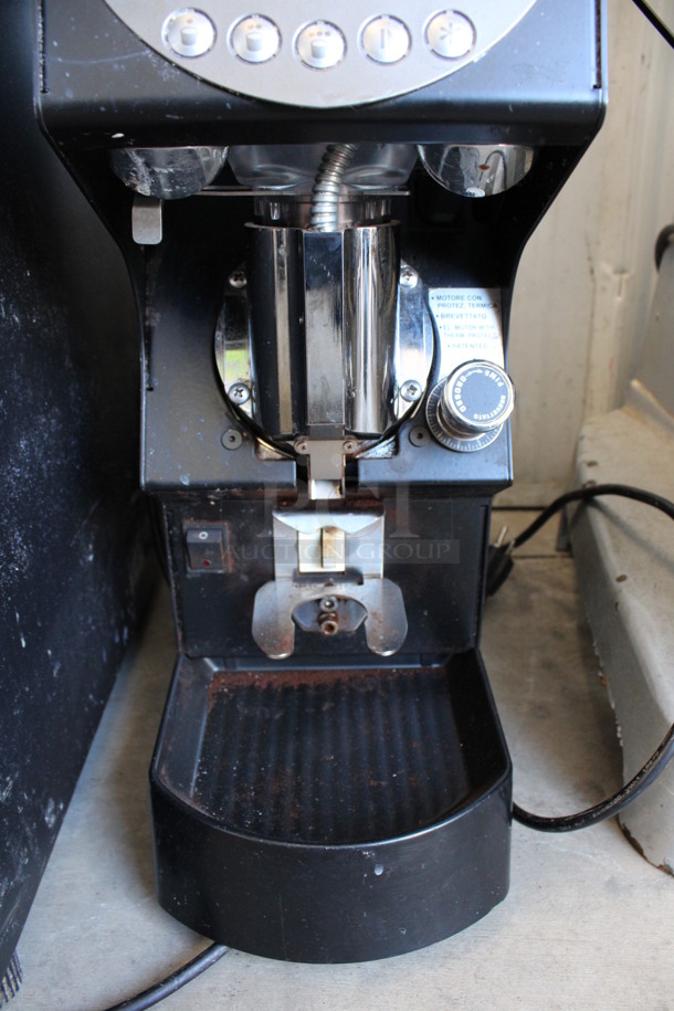 2016 Nuova Simonelli Model MYTHOS LOW SPEED Metal Commercial Countertop Espresso Bean Grinder. 110-120 Volts, 1 Phase. 7.5x16x17. Tested and Working! - Image 3 of 7