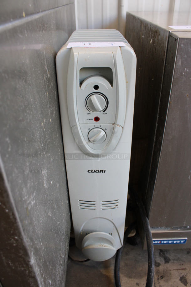 Cuori Metal Portable Heater. 9x13x25. Tested and Working! - Image 1 of 4