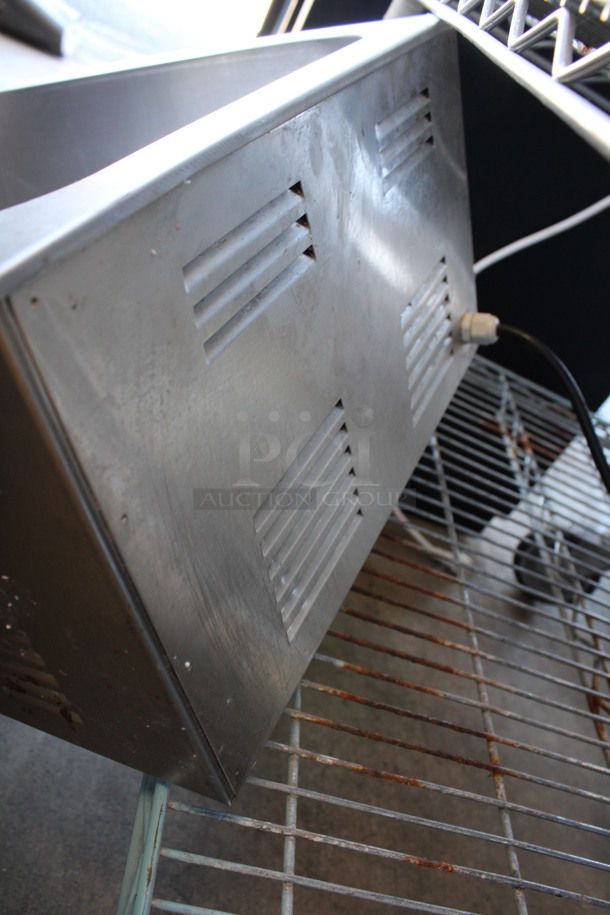 Avantco Model 177W50 Stainless Steel Commercial Countertop Food Warmer. 120 Volts, 1 Phase. 14.5x23x9. Tested and Working! - Image 5 of 5
