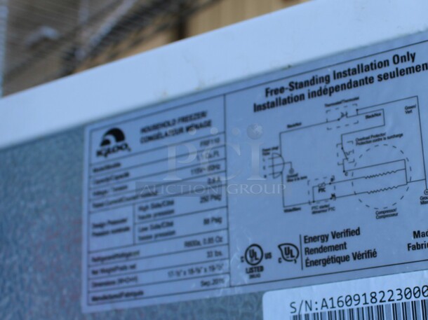 Igloo Model FMP110 Mini Cooler. 115 Volts, 1 Phase. 17.5x18x19.5. Tested and Working! - Image 6 of 6