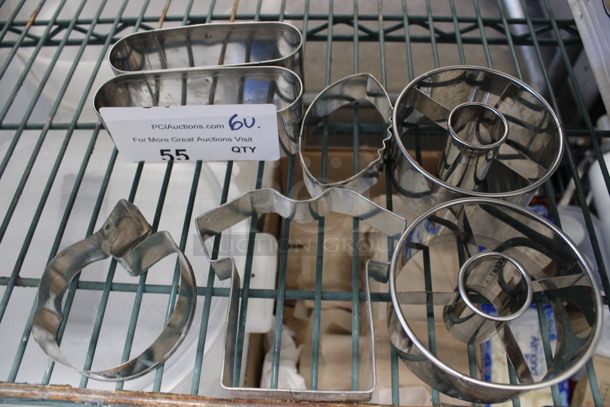 6 Various Metal Dough Cutters including Helmet and Shirt. Includes 4.5x4.5x1. 6 Times Your Bid! - Image 2 of 3