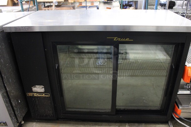 2016 True Model TBB-24-48G-SD-LD Stainless Steel Commercial 2 Door Back Bar Cooler Merchandiser. 115 Volts, 1 Phase. 49x24.5x36. Tested and Working!