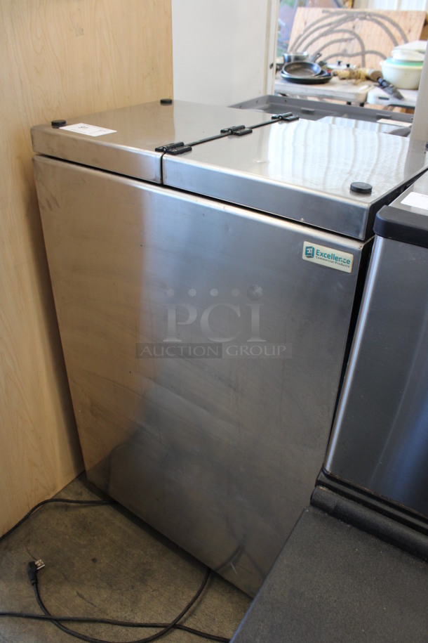 Excellence Stainless Steel Commercial Chest Cooler or Freezer on Commercial Casters. 25.5x15.5x39. Tested and Powers On But Does Not Get Cold - Image 2 of 5