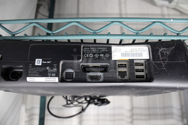 Xbox Model 1439 360 S Console. 11x10.5x3 - Image 3 of 3