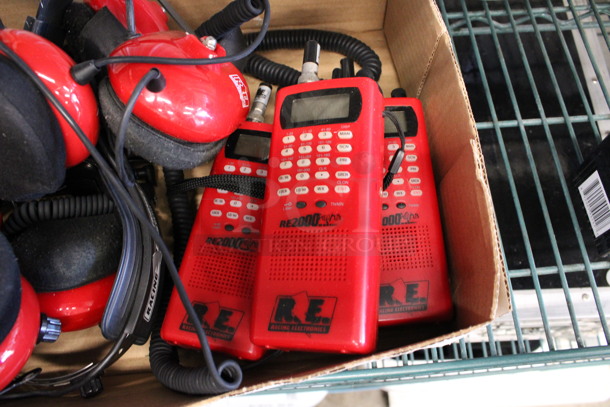 ALL ONE MONEY! Lot of 3 Racing Electronics RE2000 Radio and 4 Headphones! 2.5x2x8, 9x5x4 - Image 2 of 4