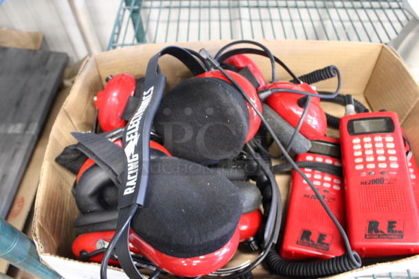ALL ONE MONEY! Lot of 3 Racing Electronics RE2000 Radio and 4 Headphones! 2.5x2x8, 9x5x4 - Image 3 of 4