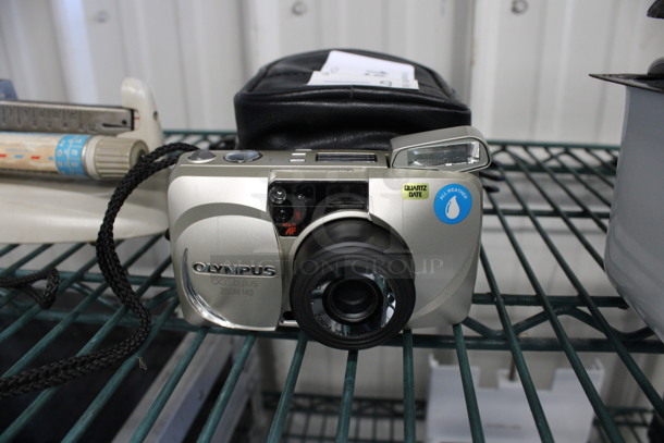 Olympus Stylus Zoom 140 Camera in Case. 5x2x2.5