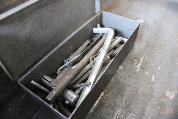 Simonsen Gray Metal Toolbox w/ Contents. 18.5x7.5x9 - Image 7 of 8