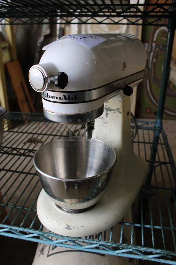 KitchenAid Model K45 White Metal Countertop 4.5 Quart Planetary Mixer w/ Metal Bowl. 115 Volts, 1 Phase. 7x14x14. Tested and Working!