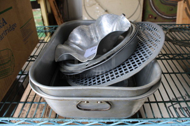 ALL ONE MONEY! Lot of Various Metal Baking Pans!