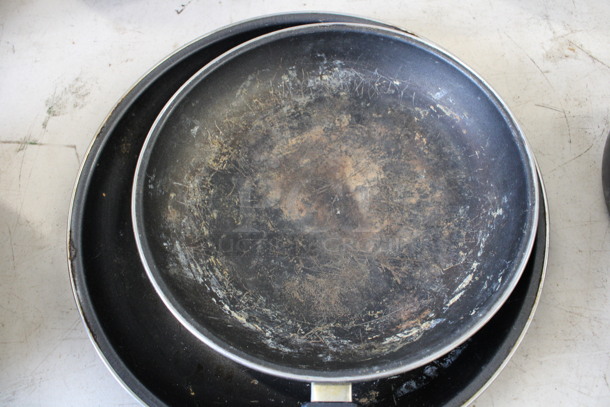 5 Various Metal Skillets. Includes 13x7x2. 5 Times Your Bid! - Image 4 of 4