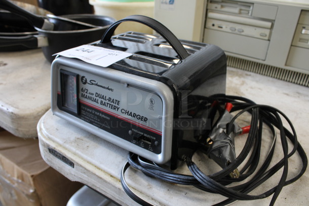 Sohumacher 6/2 AMP Dual Rate Manual Battery Charger. 8x7x4.5 - Image 3 of 3