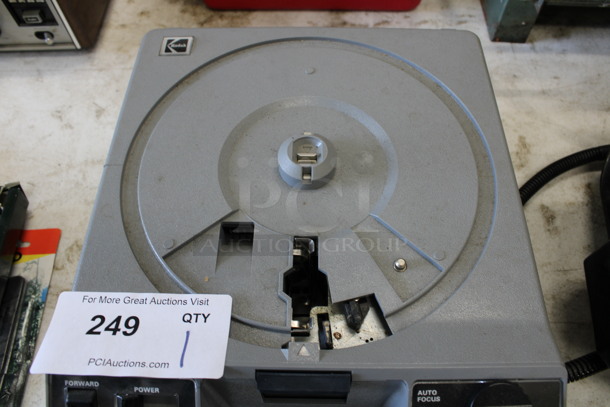 Kodak Ektagraphic III AMT Projector. 120 Volts, 1 Phase. 11x13x5 - Image 4 of 5